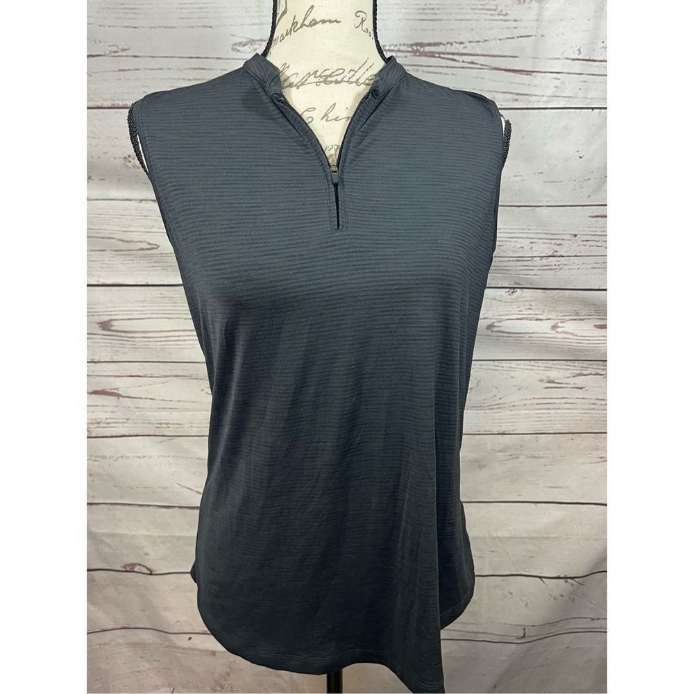 Lady Hagen medium‎ black and dark gray stripped sleeveless shirt-2453
